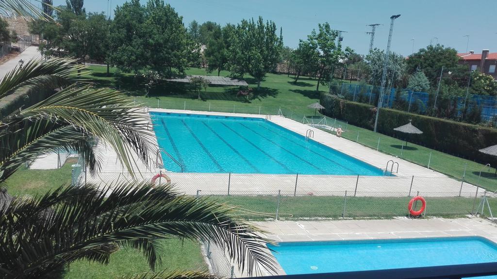 Hostal La Aldaba Hotel Montearagon Kültér fotó