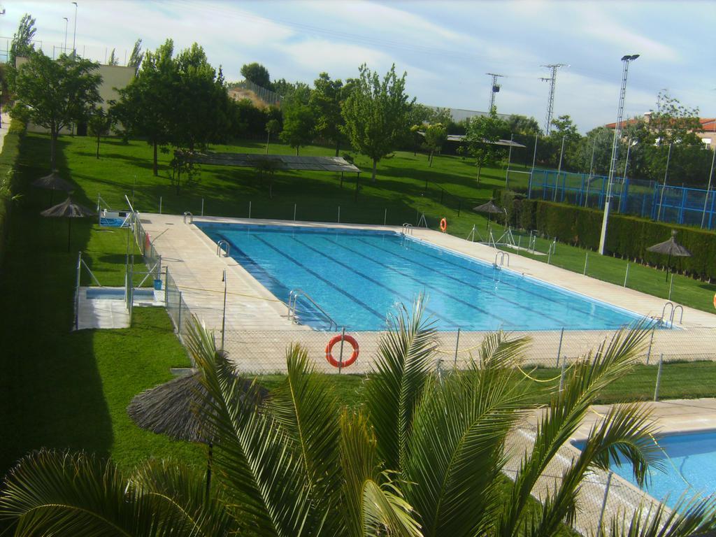 Hostal La Aldaba Hotel Montearagon Kültér fotó