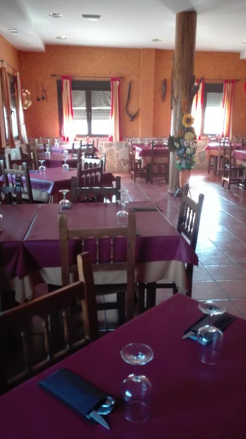 Hostal La Aldaba Hotel Montearagon Kültér fotó