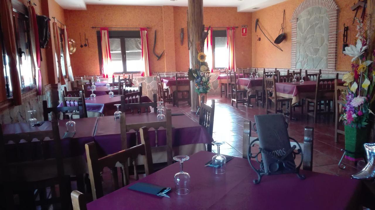 Hostal La Aldaba Hotel Montearagon Kültér fotó